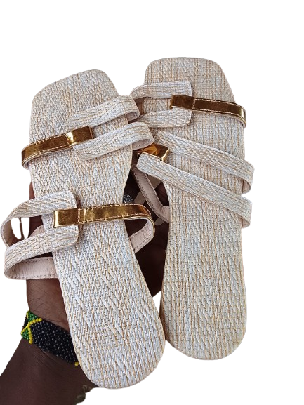 WOMEN'S FLAT SANDALS