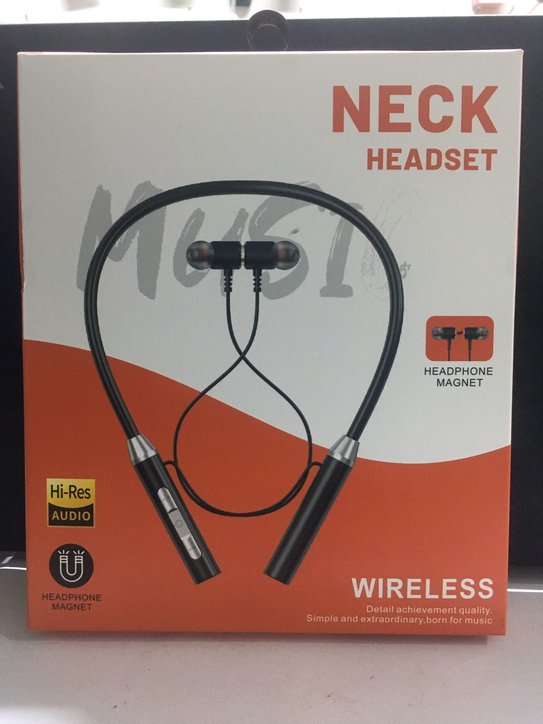 Neck band waterproof earphones 