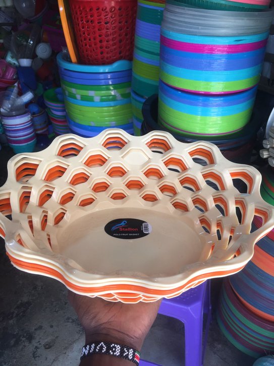 Plastic fruit basket