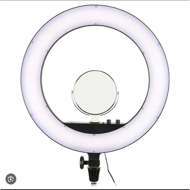 12-inch LED ring fill light.